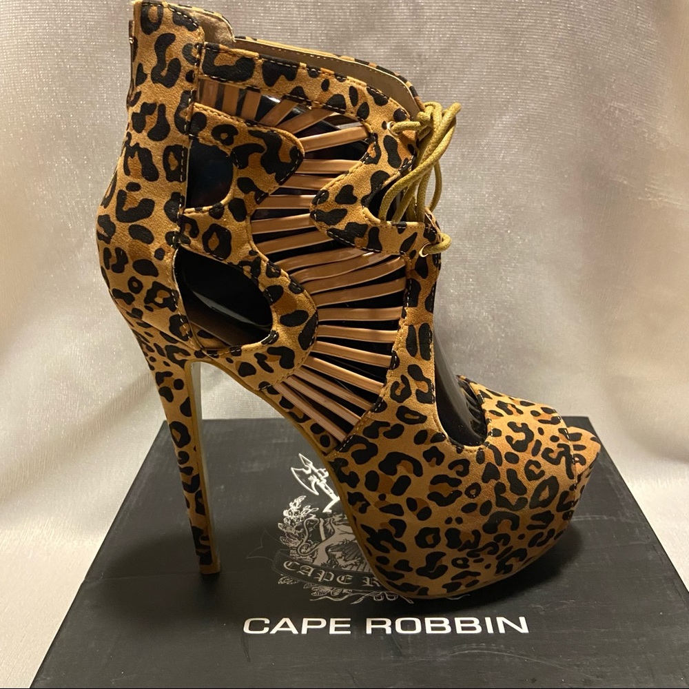 New Platform Stilettos Leopard Print Sz 9